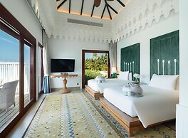 SAii Lagoon Maldives, Curio Collection by Hilton