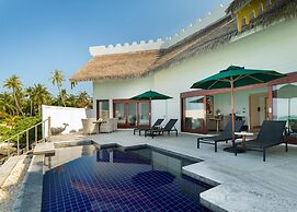 SAii Lagoon Maldives, Curio Collection by Hilton