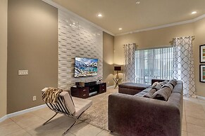 Davenport Homes in Solterra Rst by ADR