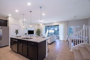 Davenport Homes in Solterra Rst by ADR