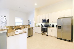 Davenport Homes in Solterra Rst by ADR