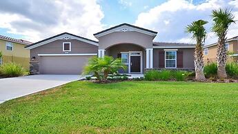 Davenport Homes in Solterra Rst by ADR