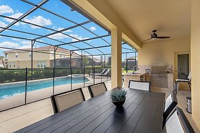 Davenport Homes in Solterra Rst by ADR