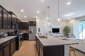 Davenport Homes in Solterra Rst by ADR