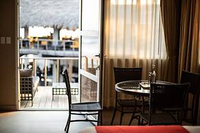 Casa de Mar Hotel And Villas