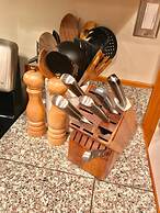 Craftsman Cabin, Granite, Stainless Steel, Holiday Home 3