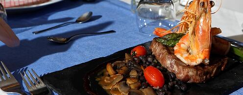 Anissa Beach & Village