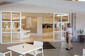 Anissa Beach & Village