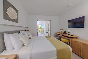 Anissa Beach & Village