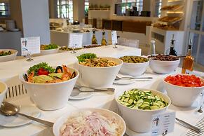 Anissa Beach & Village