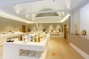 Anissa Beach & Village