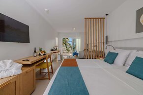 Anissa Beach & Village