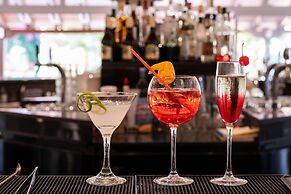 Anissa Beach & Village