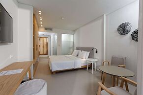 Anissa Beach & Village