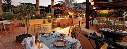 Anissa Beach & Village