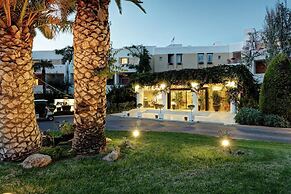 Anissa Beach & Village