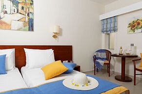 Anissa Beach & Village