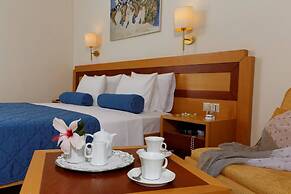 Anissa Beach & Village