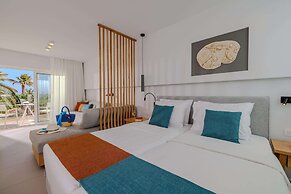 Anissa Beach & Village