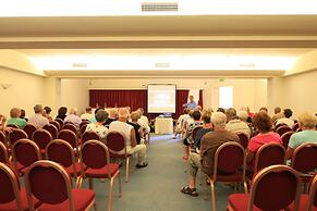 Anissa Beach & Village