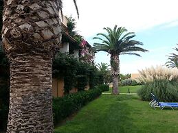 Anissa Beach & Village