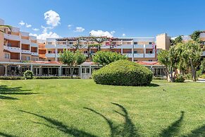 Anissa Beach & Village