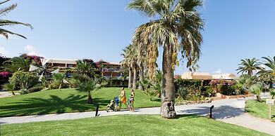 Anissa Beach & Village