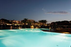 Anissa Beach & Village