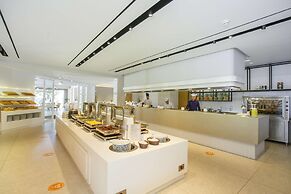 Anissa Beach & Village