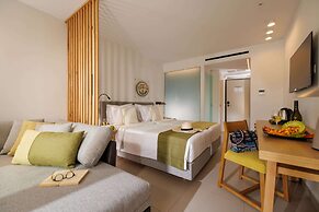 Anissa Beach & Village