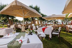 Anissa Beach & Village