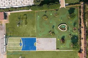 Anissa Beach & Village