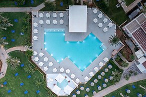 Anissa Beach & Village