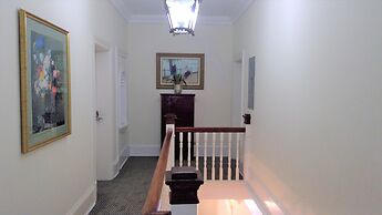 Bermuda Villa Guest House