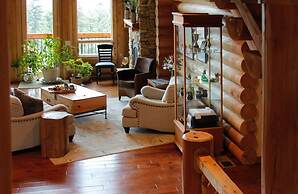 Courtwood Inn