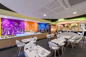 Kyriad Prestige Amiens Poulainville Hotel and SPA