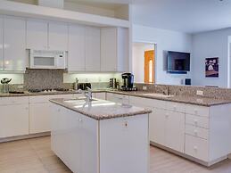 Lions Gate Estate Holiday home 4