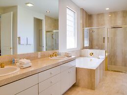 Lions Gate Estate Holiday home 4