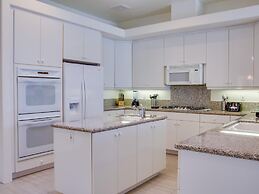 Lions Gate Estate Holiday home 4