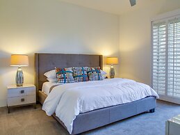 Lions Gate Estate Holiday home 4