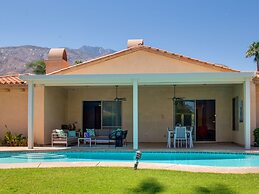 Lions Gate Estate Holiday home 4