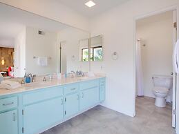 Lena's Hideaway Holiday home 3