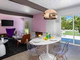 Bubble Gum Modern Holiday home 3