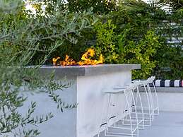 Bubble Gum Modern Holiday home 3