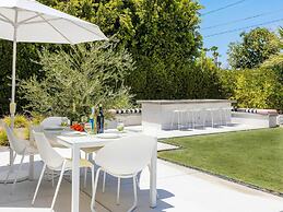 Bubble Gum Modern Holiday home 3