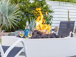 Bubble Gum Modern Holiday home 3