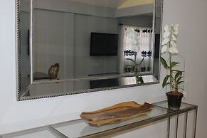 Ladyville 2Bed 2Bath