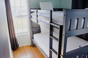Wanderstay Houston Hostel