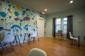 Wanderstay Houston Hostel