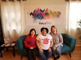 Wanderstay Houston Hostel